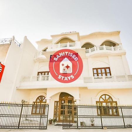 Capital O 23129 Chelsea Palace Khajurāho Exterior photo